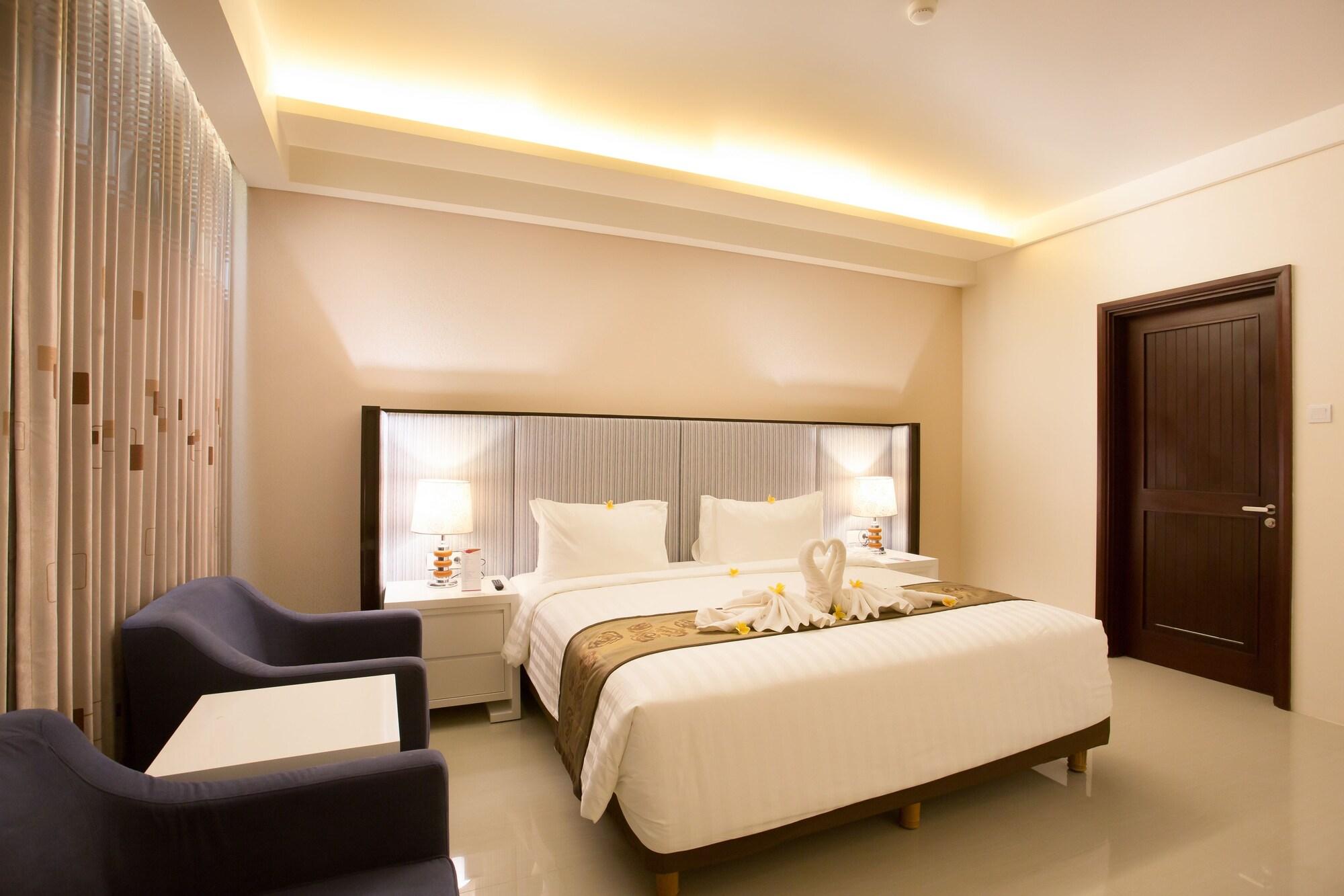 Golden Palace Hotel Lombok Mataram Luaran gambar
