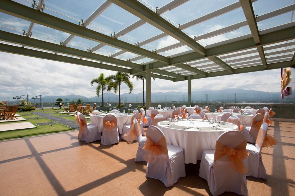 Golden Palace Hotel Lombok Mataram Luaran gambar