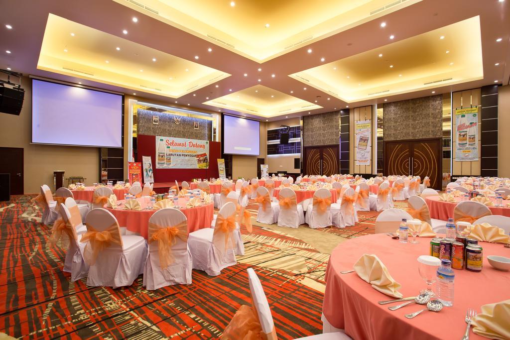 Golden Palace Hotel Lombok Mataram Luaran gambar