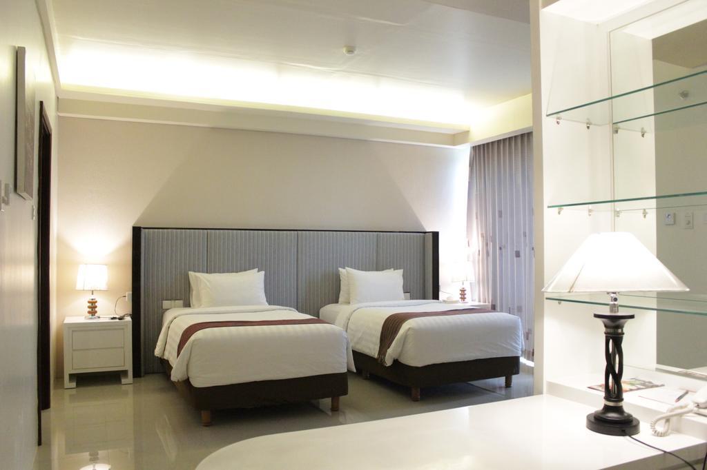 Golden Palace Hotel Lombok Mataram Luaran gambar