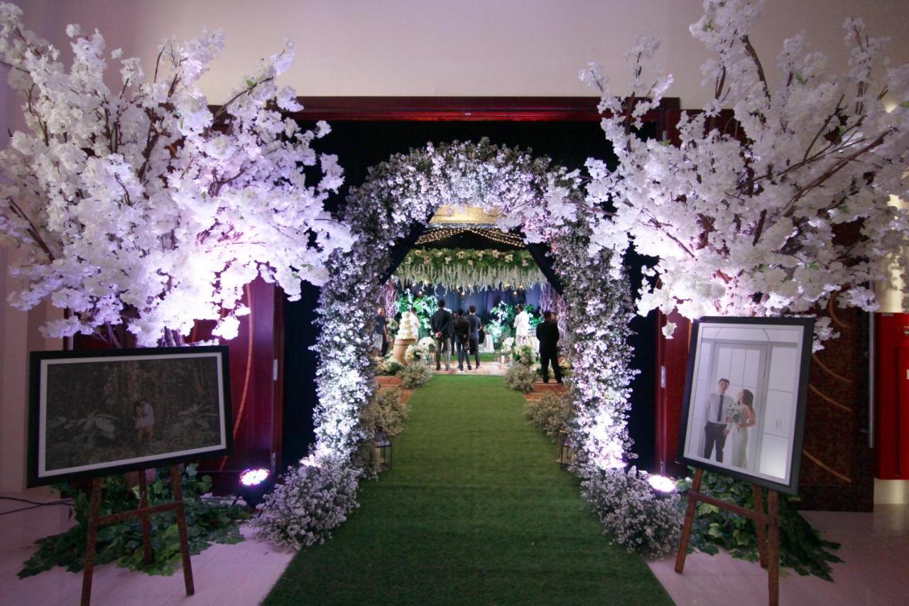 Golden Palace Hotel Lombok Mataram Luaran gambar